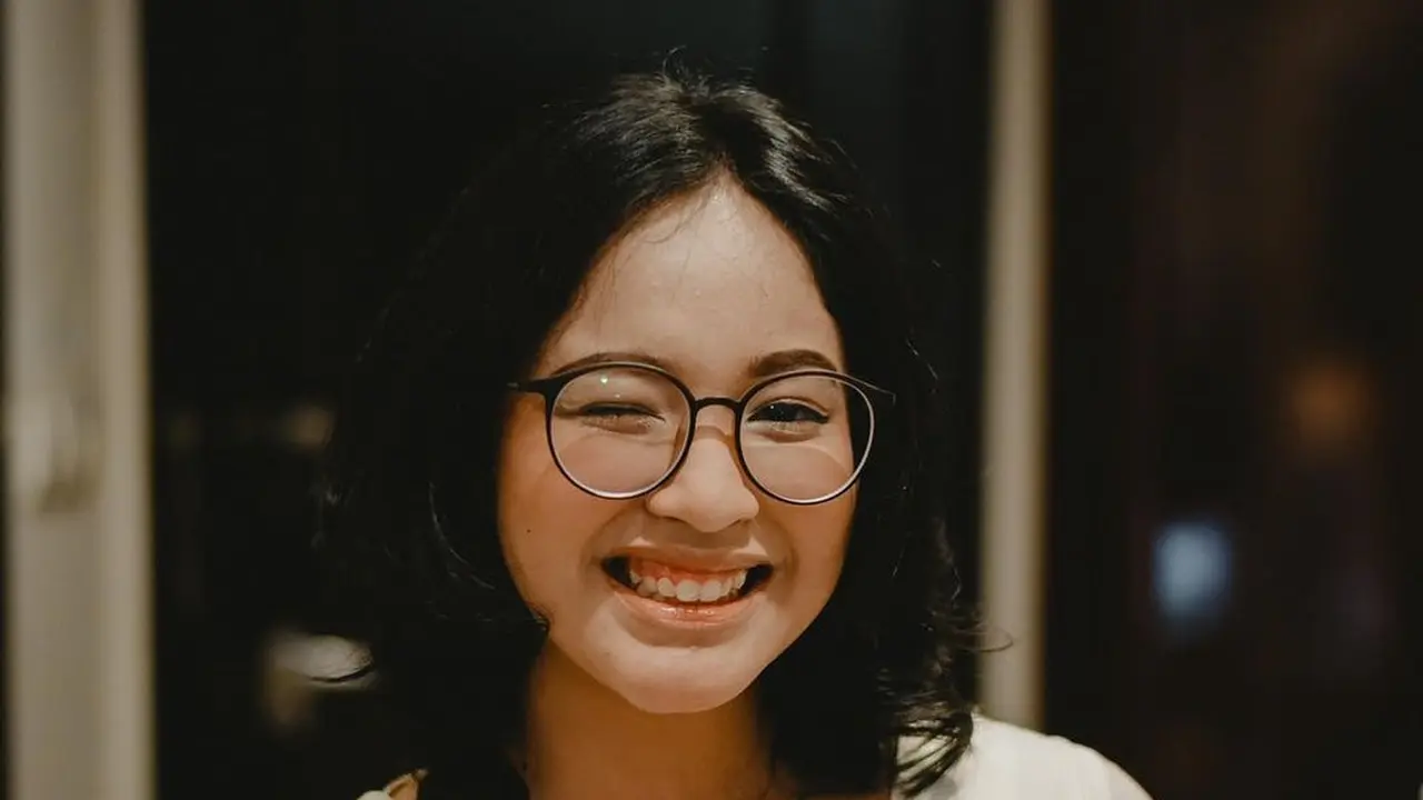 Shakiena Azalea, anak Pasha Ungu yang memukau di usia remaja