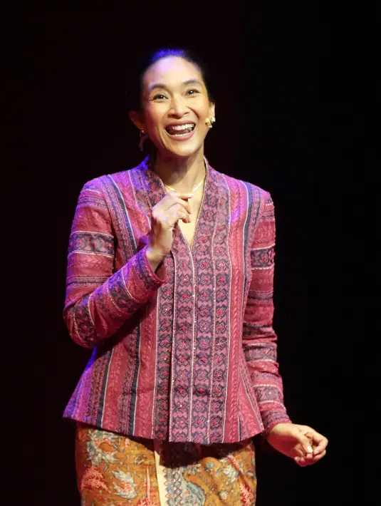 Happy Salma (Bambang E. Ros/Fimela.com)