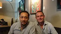 Co-Founder sekaligus CMO YesJob Irwansyah Utama (kiri) dan Founder sekaligus CEO YesJob James Umpleby saat ditemui Tekno Liputan6.com di Jakarta, Jumat (8/9/2017). (Liputan6.com/ Agustin Setyo W)