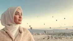 Momen lamaran Citra Kirana dan Rezki Aditya seakan memberi kejutan. Lamaran yang dilaksanakan di Bandung ini pun akhirnya menjawab teka-teki hubungan selama ini. Pasangan yang selama ini menyembunyikan hubungannya, akhirnya telah bertunangan. (Liputan6.com/IG/@citraciki)