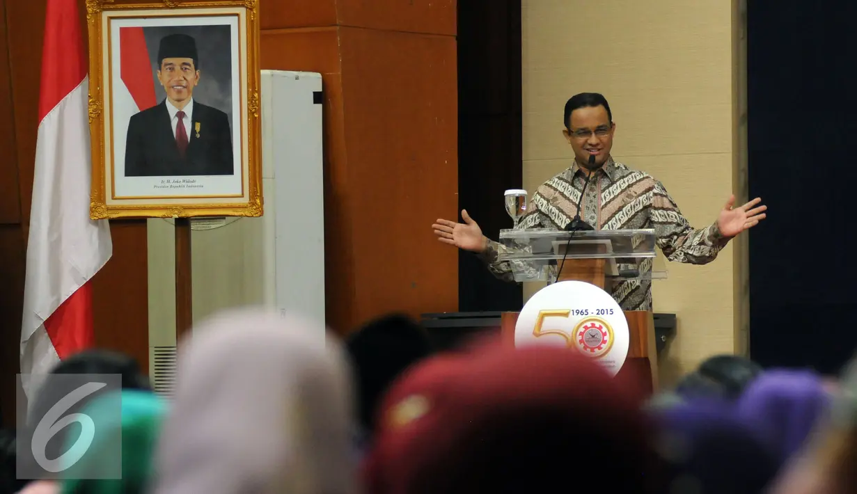Mendikbud, Anies Baswedan menjadi pembicara kunci dalam seminar 50 thn SEAMEO (Organisasi Menteri Pendidikan Se Asia Tenggara) di Gedung Kemendikbud, Jakarta, Kamis (8/10/2015). (Liputan6.com/Helmi Fithriansyah)