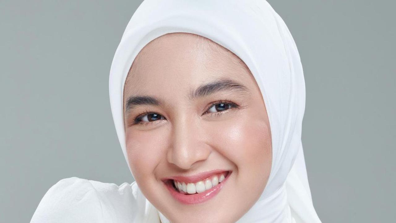 Inspirasi Gaya Hijab Simpel Ala Cut Syifa, Tetap Cantik Nggak Perlu Banyak Gaya