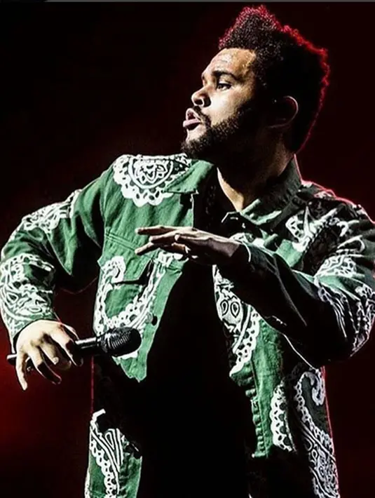 Melansir Hollywoodlife.com, seorang sumber mengatakan momen romantis tetap hadir meskipun untuk dua minggu ke depan TheWeeknd akan berada di Eropa untuk menghibur penggemarnya di sana. (Instagram/Theweeknd)