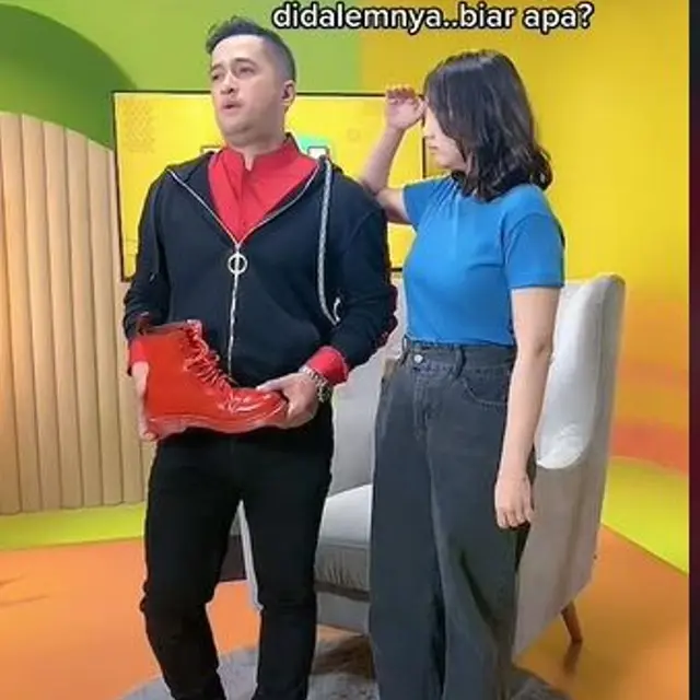 Irfan Hakim Ungkap Alasan Suka Pakai Sepatu Bot