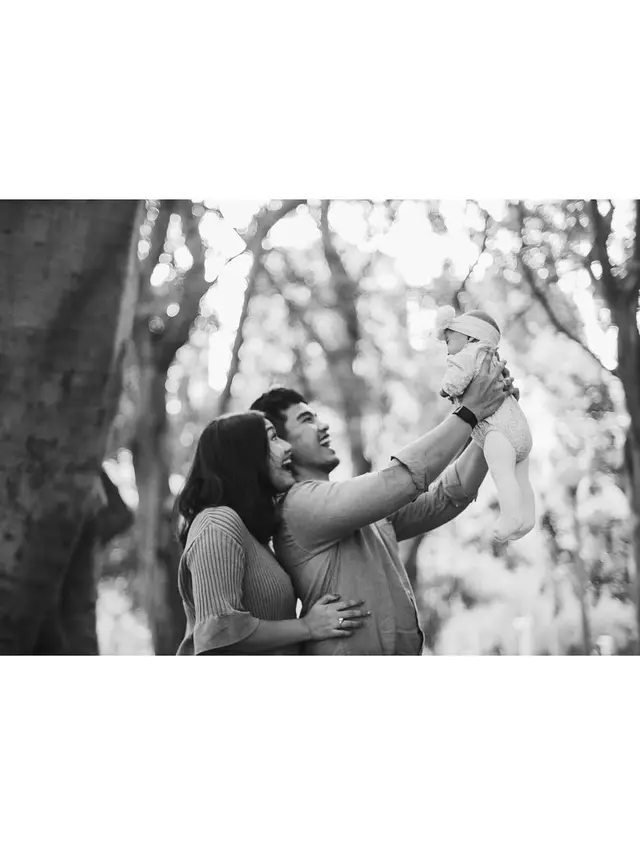 Romantis & Penuh Kehangatan, Gaya Kaesang Pangarep dan Erina Gudono Rayakan Valentine 2025 Bersama Putri Kecil