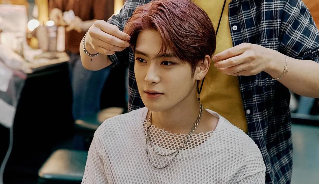 Jaehyun bersama anggota NCT 127 lainnya belum lama ini comeback dengan lagu 'Superhuman' pada Mei lalu. (Liputan6.com/IG/@nct127)