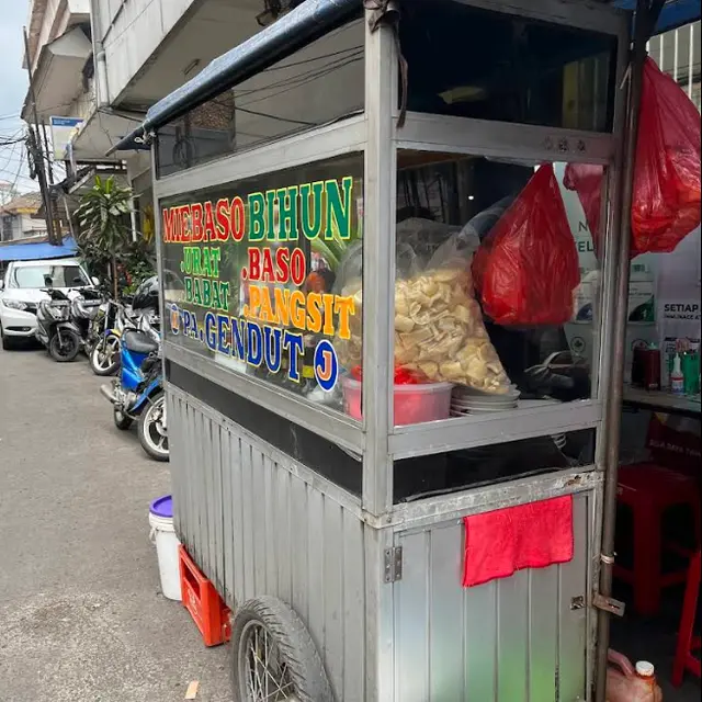 Tempat Makan Enak Dekat Pasar Baru Bandung