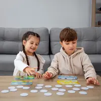 Salah satu permainan anak yang bisa dicoba di rumah adalah Emotion Charades. Sekilas, permainan ini mirip dengan tebak gaya biasa, namun dengan sentuhan emosional yang lebih dalam. (foto/dok: freepik)