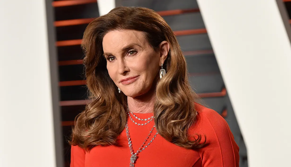 "Meski tak mungkin berbaikan, namun bila itu terjadi, Kris dan Kim serta yag lain bisa saja mengasingkan Rob seperti Caitlyn," jelas sumber tersebut. (Bravo TV)