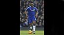 John Obi Mikel dikenal sebagai salah satu gelandang bertahan terbaik yang pernah dimiliki Chelsea. Dia menyatakan pensiun dari sepak bola pada bulan September di usia 35 tahun. Mikel meraih kesuksesan besar saat bermain untuk Chelsea. Sepanjang satu dekade berkarier di Stamford Bridge, Mikel meraih Liga Champions, Liga Europa dan Premier League. (AFP/Justin Tallis)