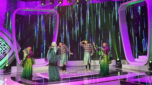 Penampilan Mawar AFI berhijab di acara AKSI Indosiar