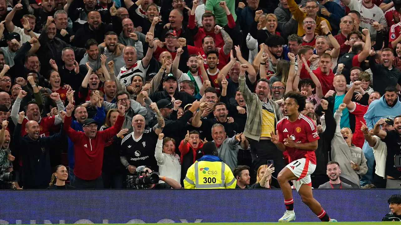 Debut Manis Joshua Zirkzee Antar Manchester United Menang atas Fulham