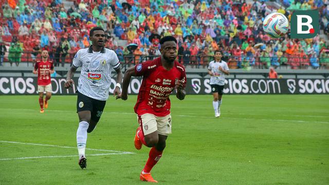 Foto: Sepi Penonton, Bali United Menyerah oleh PSS Sleman di Laga Pembuka BRI Liga 1 2023 / 2024