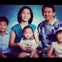 Soraya Haque mengunggah foto Ahok bersama istri dan ketiga anaknya (Instagram/@sorayahaque)