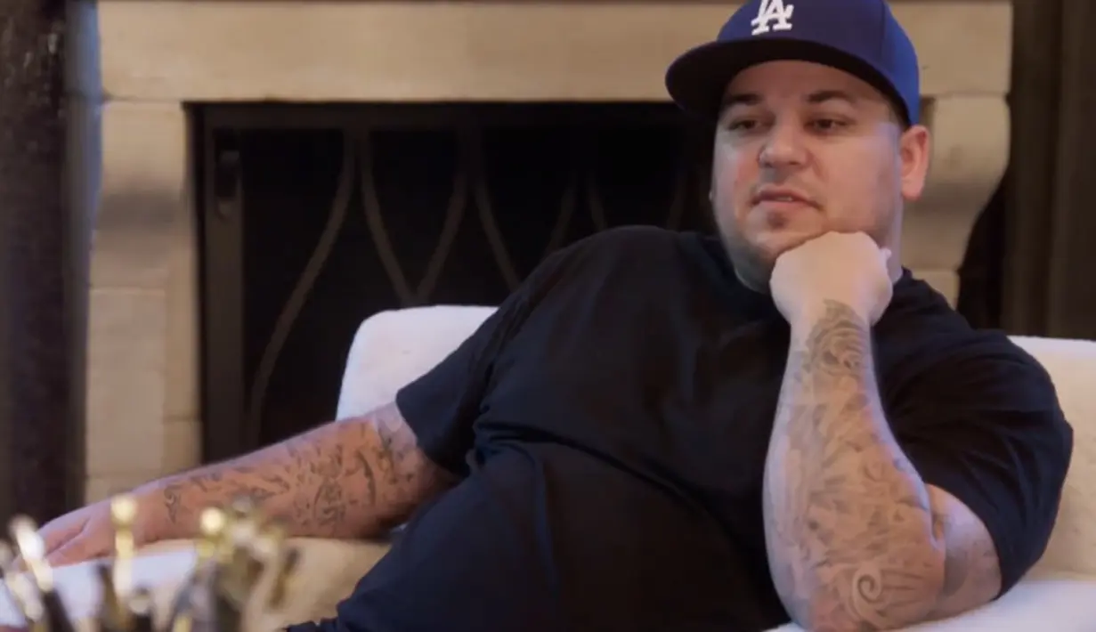 Dilansir dari HollywoodLife, Rob Kardashian tak lagi ingin terlibat dengan drama Blac Chyna dan berharap bisa menjadikannya masa lalu. (Wetpaint)
