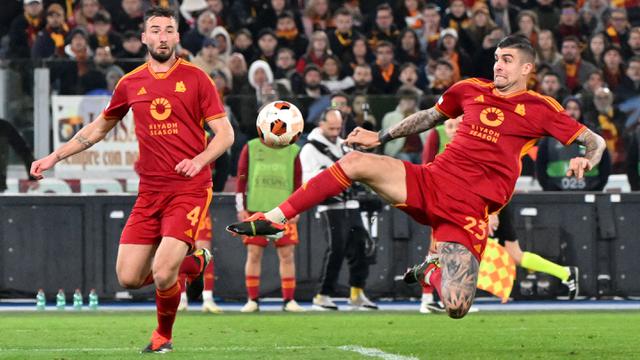 Foto: Parade Gol AS Roma saat Hajar Brighton di Liga Europa, Paulo Dybala Jadi Pembuka
