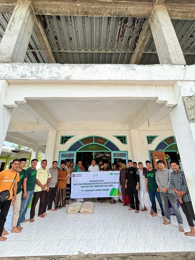 Hari Buruh, Pegadaian Salurkan Bantuan untuk Masjid di Ambalawi