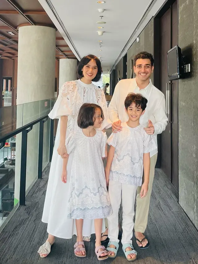 [Fimela] Fachri Albar dan Renata Kusmanto