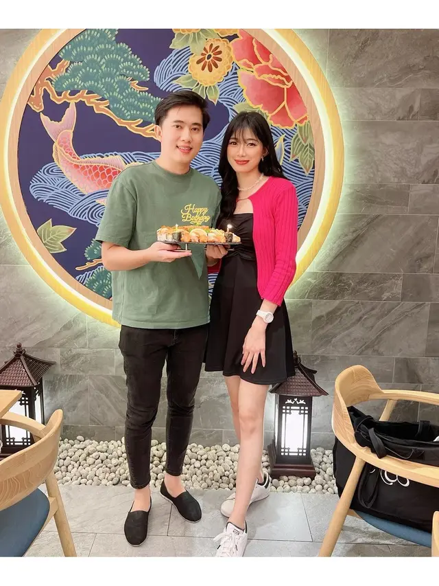 Umumkan Kehamilan Pertama, Ini 6 Potret Desy Genoveva Eks JKT48 dan Suami