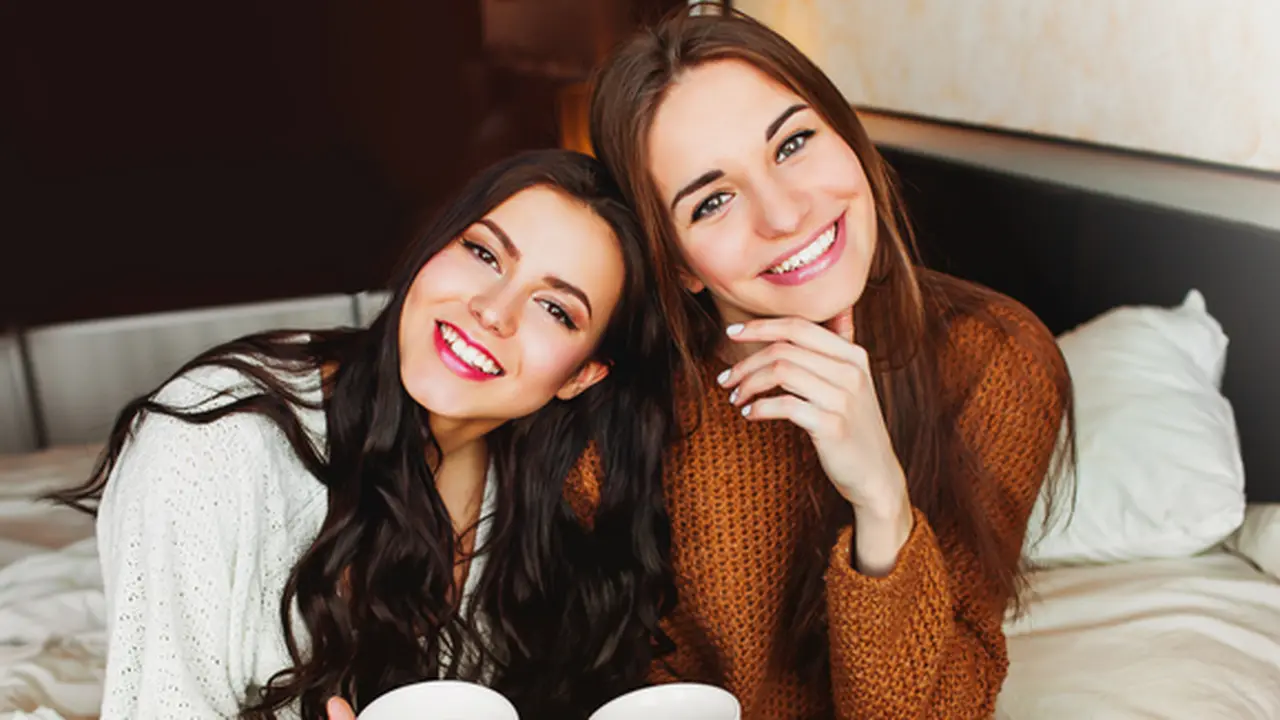 (c) shutterstock