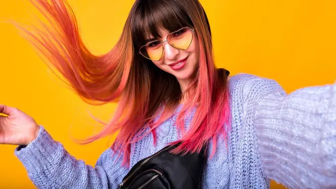 Ilustrasi rambut berwarna/freepik.com