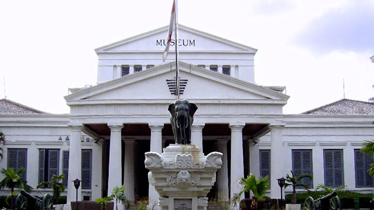 museum-gajah-2-1130912-b.jpg