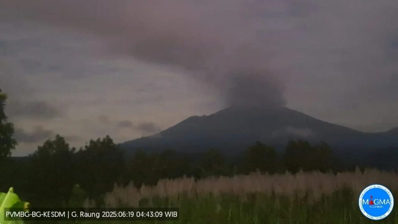 Gunung Gunung Raung erupsi tinggi letusan capai 2000 meter (Istimewa)