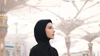 Alyssa Daguise Bersyukur Tunaikan Ibadah Umrah Bersama Ibunda, Keinginan yang Terkabul