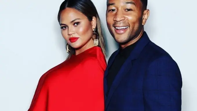[Bintang] Chrissy Teigen - John Legend