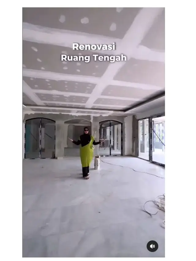 10 Potret Pembangunan Rumah Baru Tasyi Athasyia, Sudah Tampak Mewah