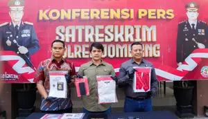 Akal-akalan Polisi Gadungan Peras Pacar Pakai Rekaman Video Call
