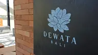 Bunga lotus jadi logo Starbucks Reserve Dewata, Bali. (Liputan6.com/Asnida Riani)