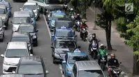 Meski Gunakan Aplikasi Waze, Pengendara Ini Tetap Terjebak Ganjil Genap