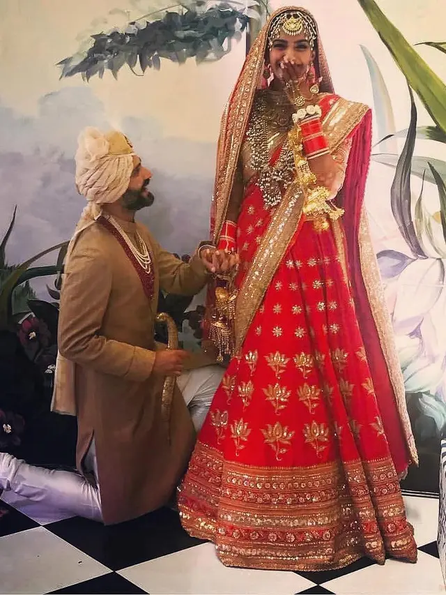 [Bintang] Digelar Sederhana, Sonam Kapoor Resmi Menikah