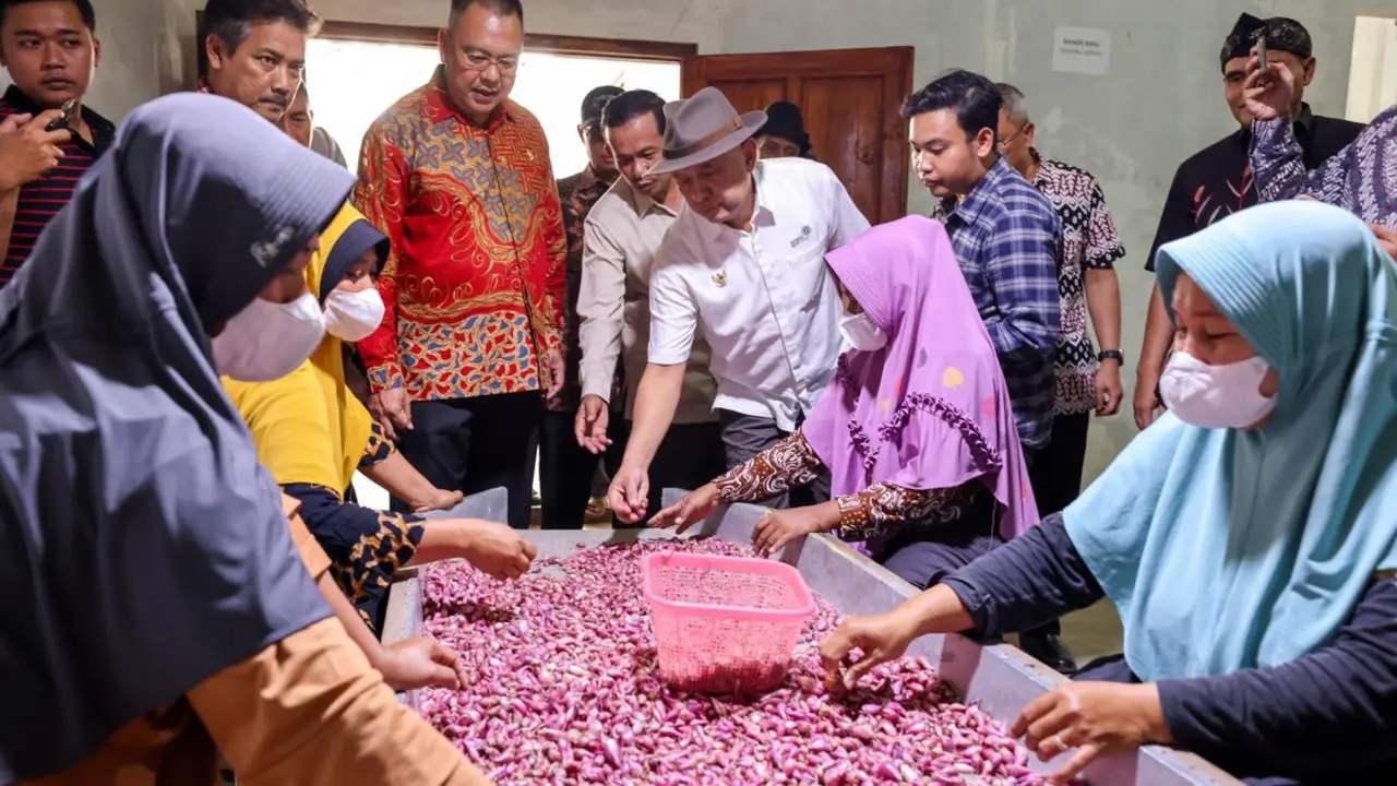 Menteri Koperasi dan UKM Teten Masduki