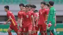 <p>Reaksi kecewa sejumlah pemain&nbsp;Timnas Vietnam U-19 usai kebobolan satu gol dari pemain Timnas Malaysia U-19 pada laga semifinal Piala AFF U-19 2022 yang berlangsung di Stadion Patriot Candrabhaga, Bekasi, Rabu (13/07/2022). (Bola.com/M Iqbal Ichsan)</p>