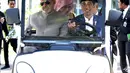 Presiden Joko Widodo bersama Imam Besar Al-Azhar Ahmad Muhammad Ath-Thayeb bersiap membuka Konsultasi Tingkat Tinggi (KTT)  Ulama dan Cendekiawan Muslim Dunia di Istana Bogor, Jawa Barat, (1/5). (Liputan6.com/Pool/Biro PersSetpres)