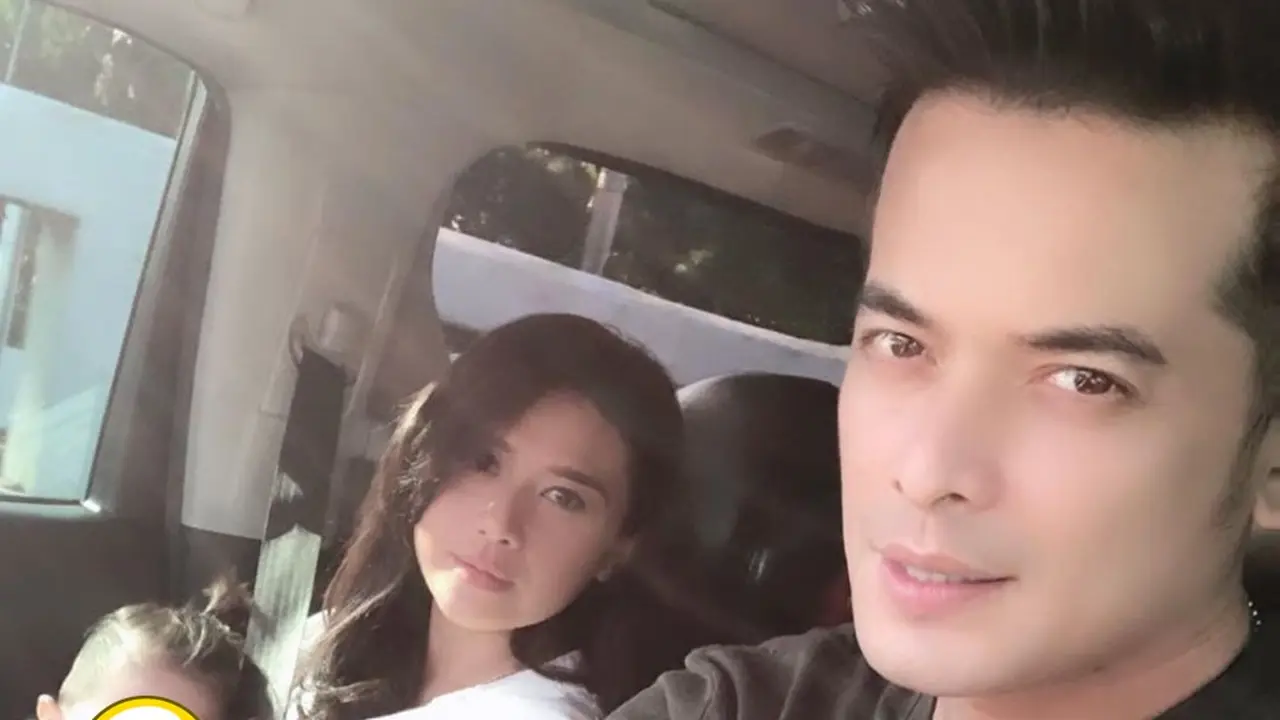 6 Potret Harmonis Choky Andriano dan Istri, Kini Diterpa Isu Perselingkuhan