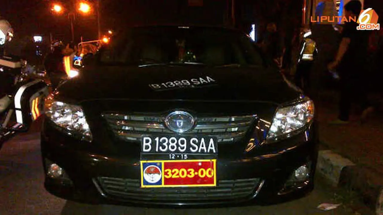 mobil-pejabat-131224d.jpg