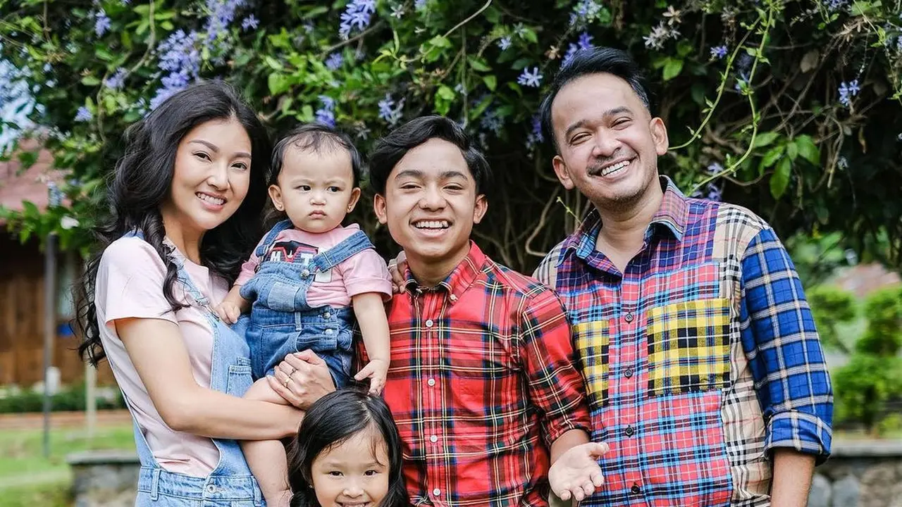 [Fimela] Ruben Onsu dan Sarwendah