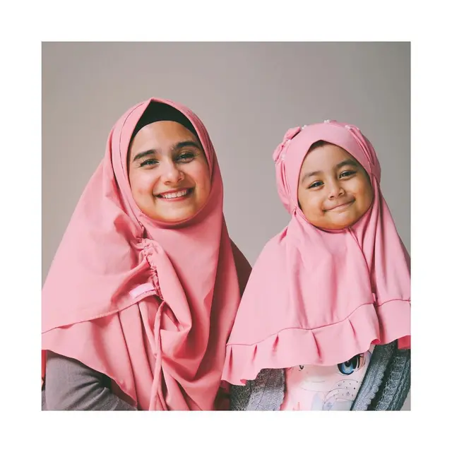 Bak Boneka, Ini 5 Potret Sonya Fatmala dan Anak Perempuannya