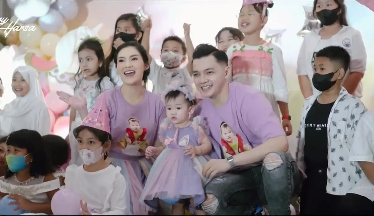 (Instagram/nellakharisma)