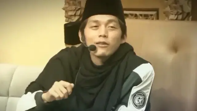 Gus iqdam bgikan amalan spektakuler di Bulan Rajab (SS: YT. Sabilu Taubah)