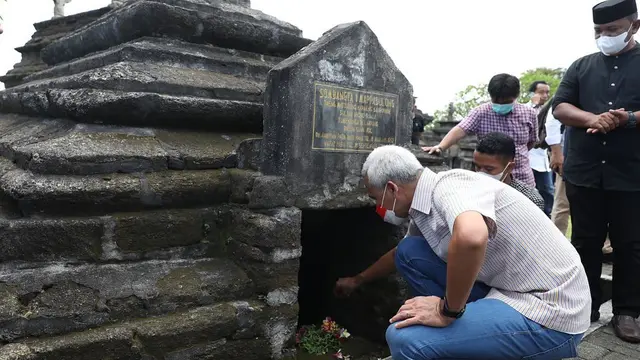 Berkunjung Ke Makassar, Potret Ganjar Ziarah ke Makam Pangeran Diponegoro dan Sultan Hasanudin