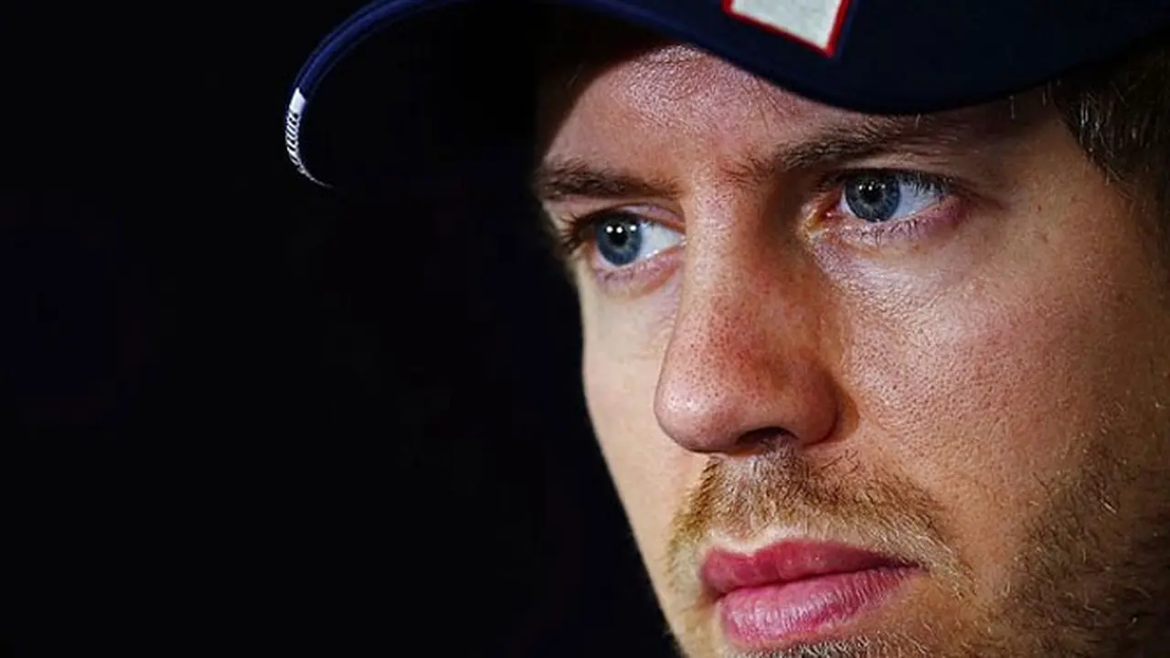 vettel-depan-131024b.jpg