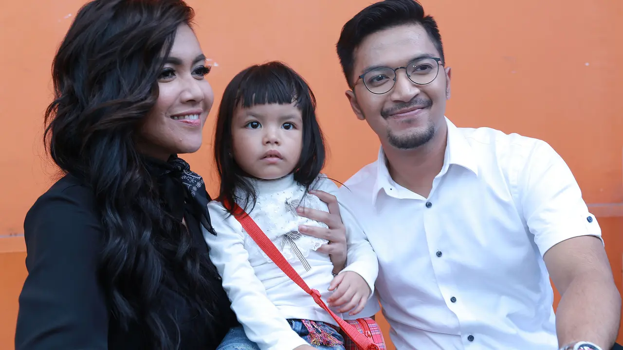 [Bintang] Denada dan Ihsan Tarore