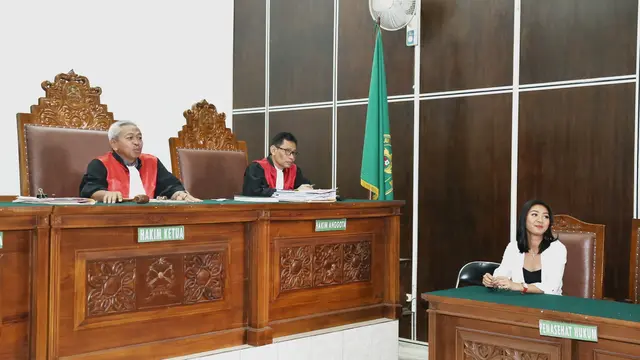 [Bintang] Liza Elly (Istri Nicky Tirta)