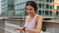 7 Smartwatch Murah Rp 200 Ribuan Terbaik 2025: Rekam Aktivitas Olahragamu Tanpa Bikin Kantong Bolong!