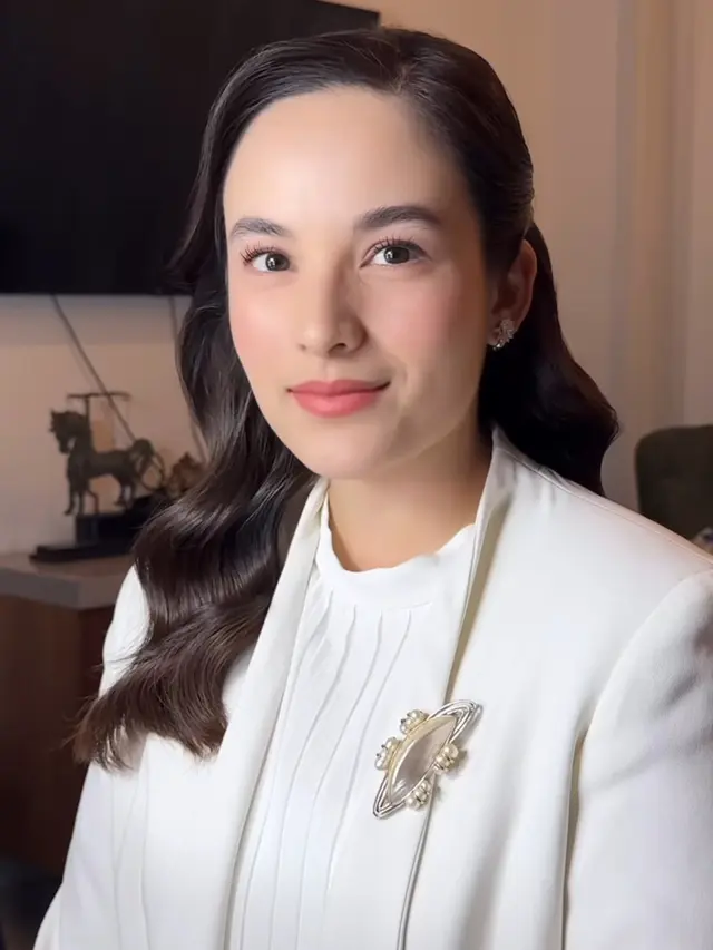 Chelsea Islan saat Bertemu Paus Fransiskus di Jakarta. [@chelseaislan]