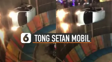 Biasanya atraksi tong setan dilakukan menggunakan sepeda motor. Tetapi berbeda dengan yang satu ini karena menggunakan mobil.